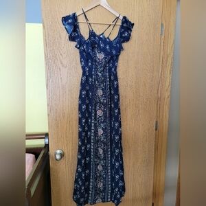 Xhilaration floral off the shoulder maxi dress Size S